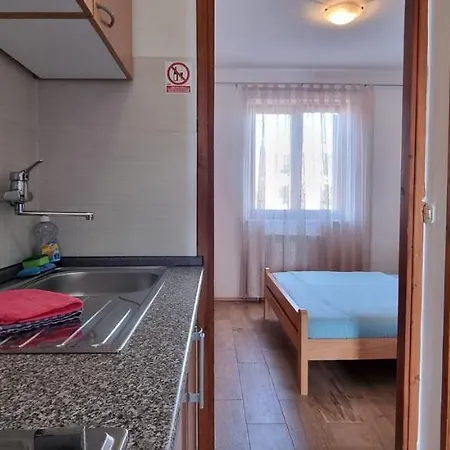 Sand Beach Idila Apartment *